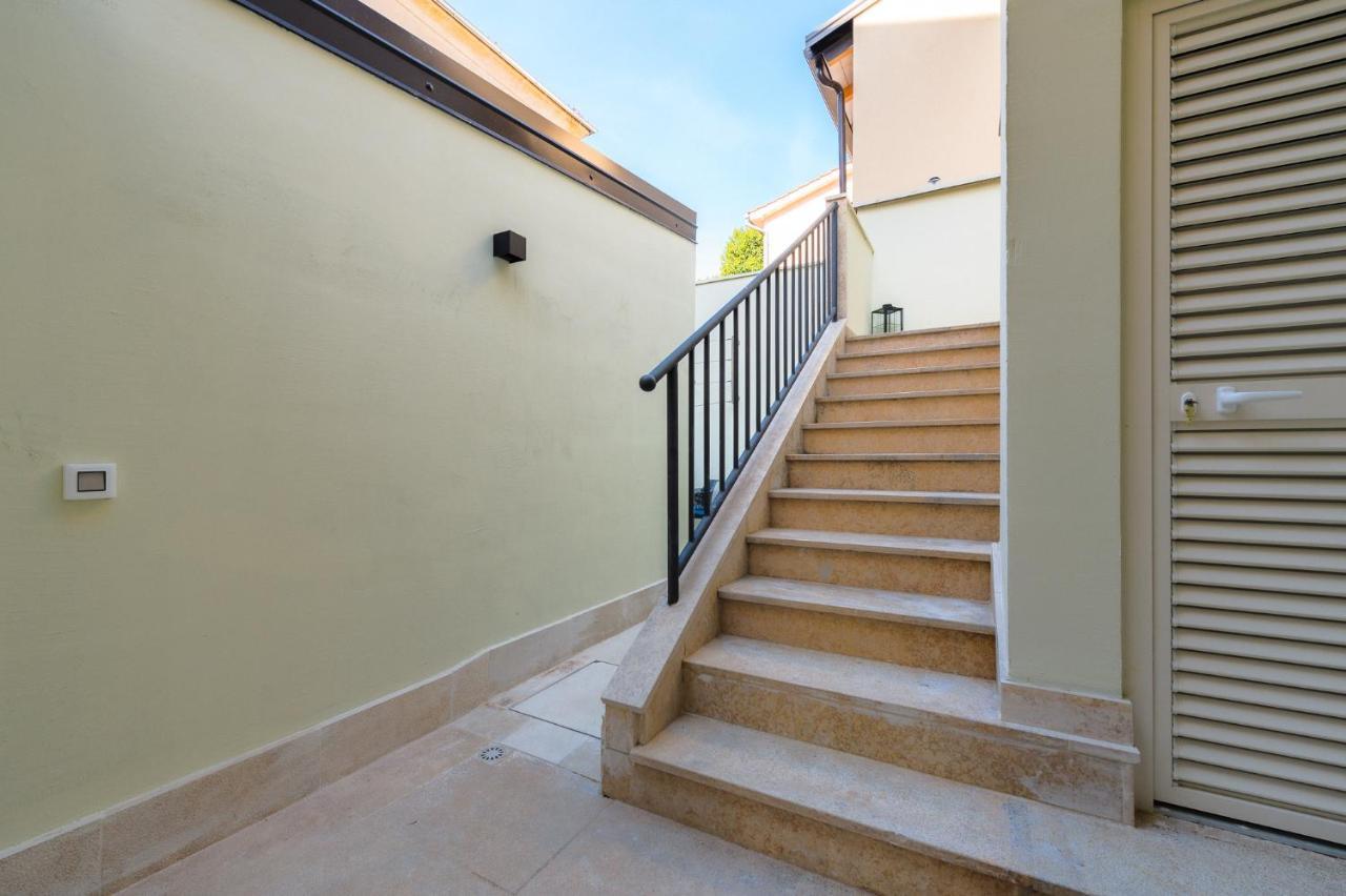Apartments Urban Πόρετς Εξωτερικό φωτογραφία