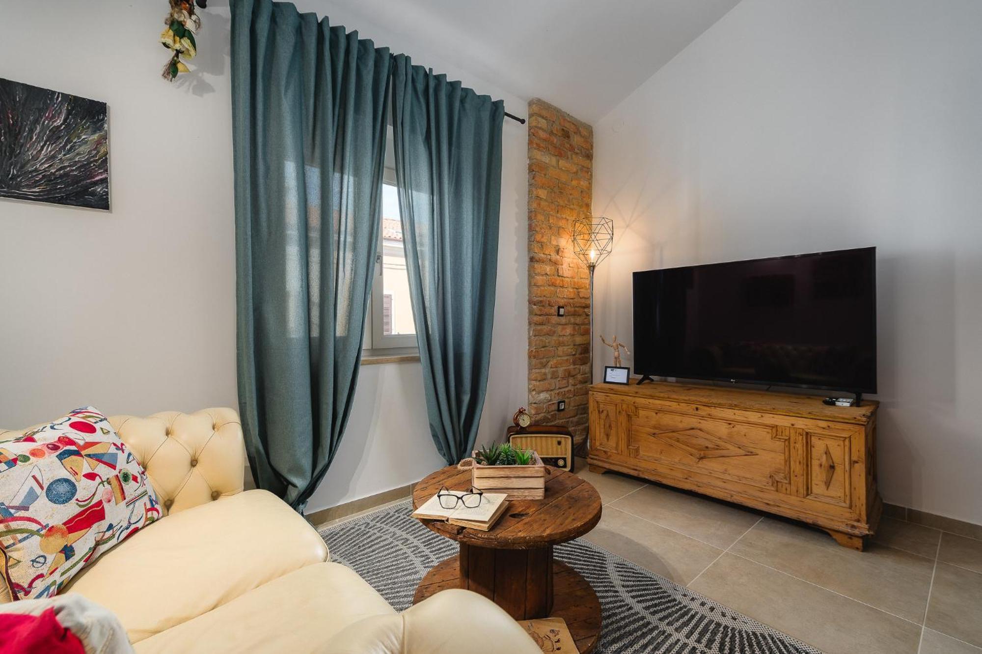 Apartments Urban Πόρετς Εξωτερικό φωτογραφία