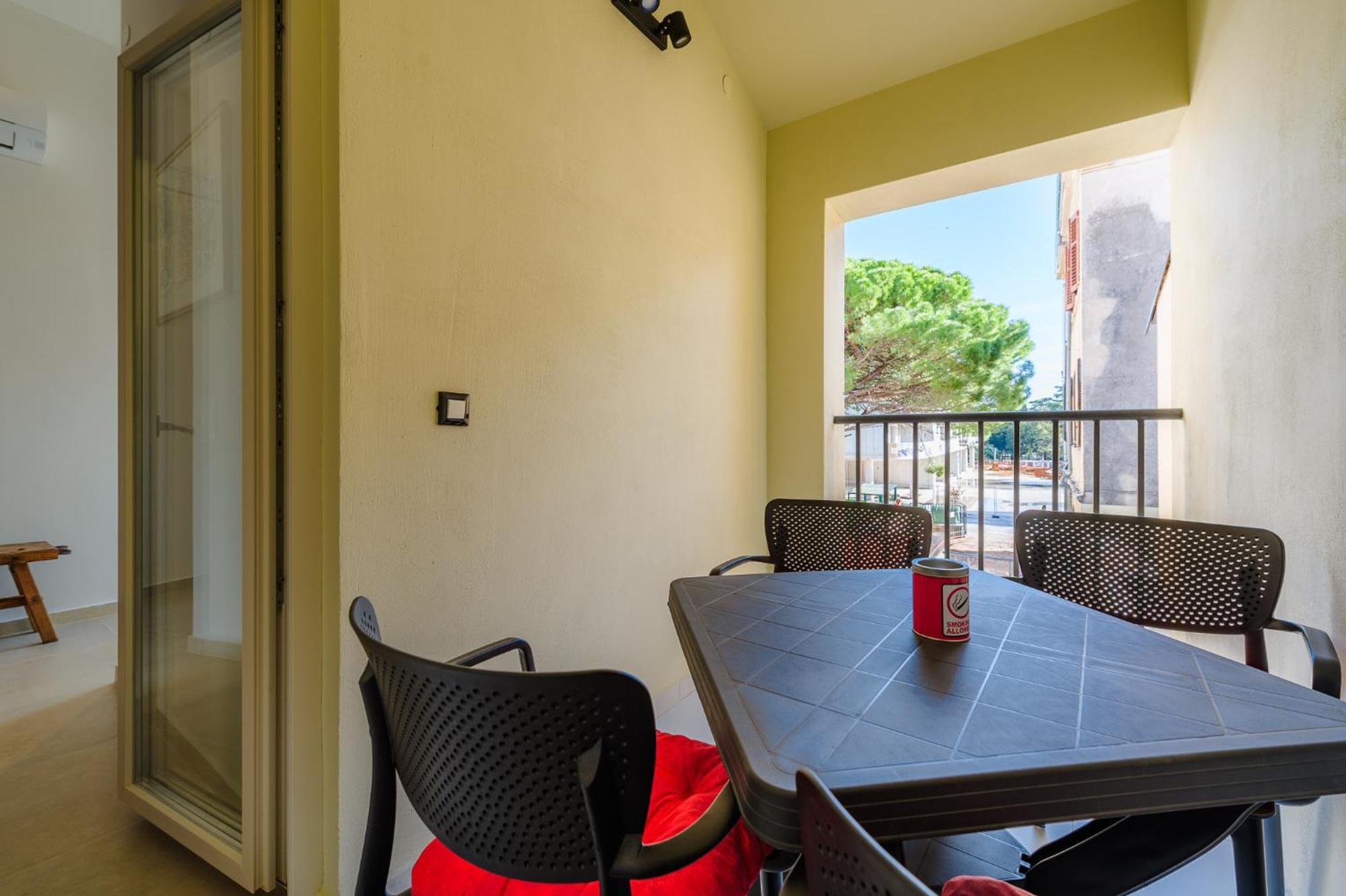 Apartments Urban Πόρετς Εξωτερικό φωτογραφία