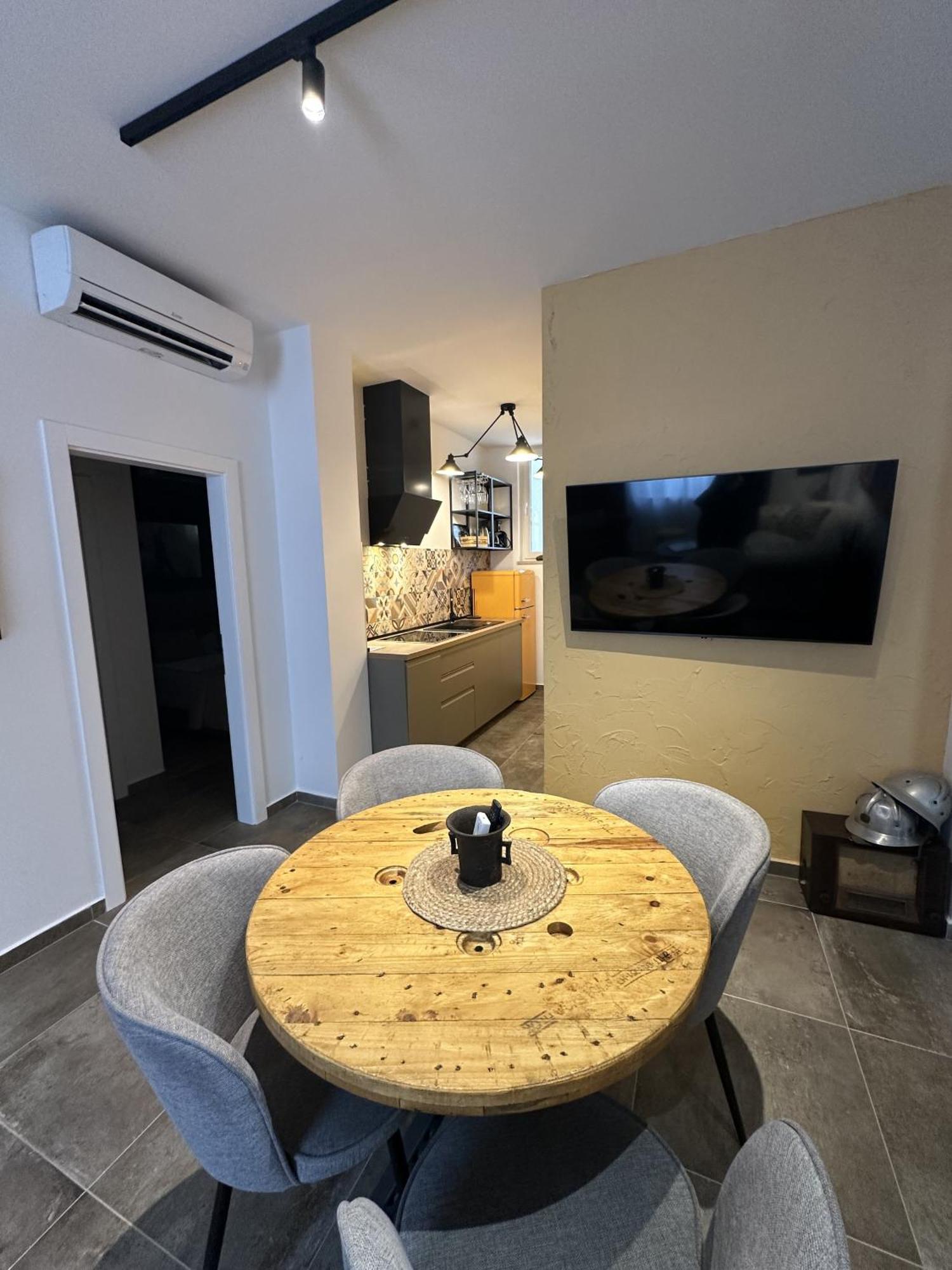 Apartments Urban Πόρετς Εξωτερικό φωτογραφία